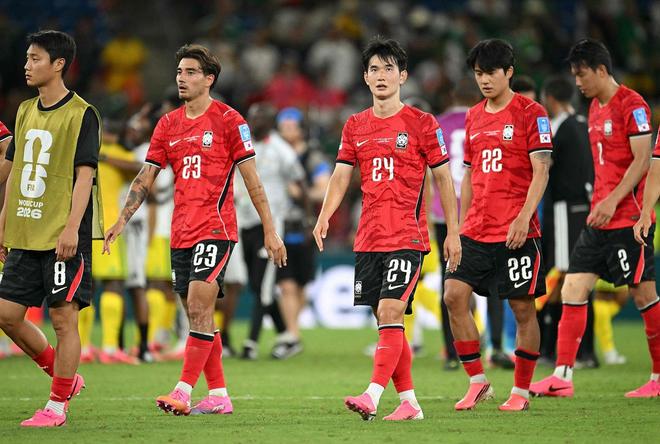 美国公开赛克拉克领先 小麦舍夫勒T11袁也淳淘汰